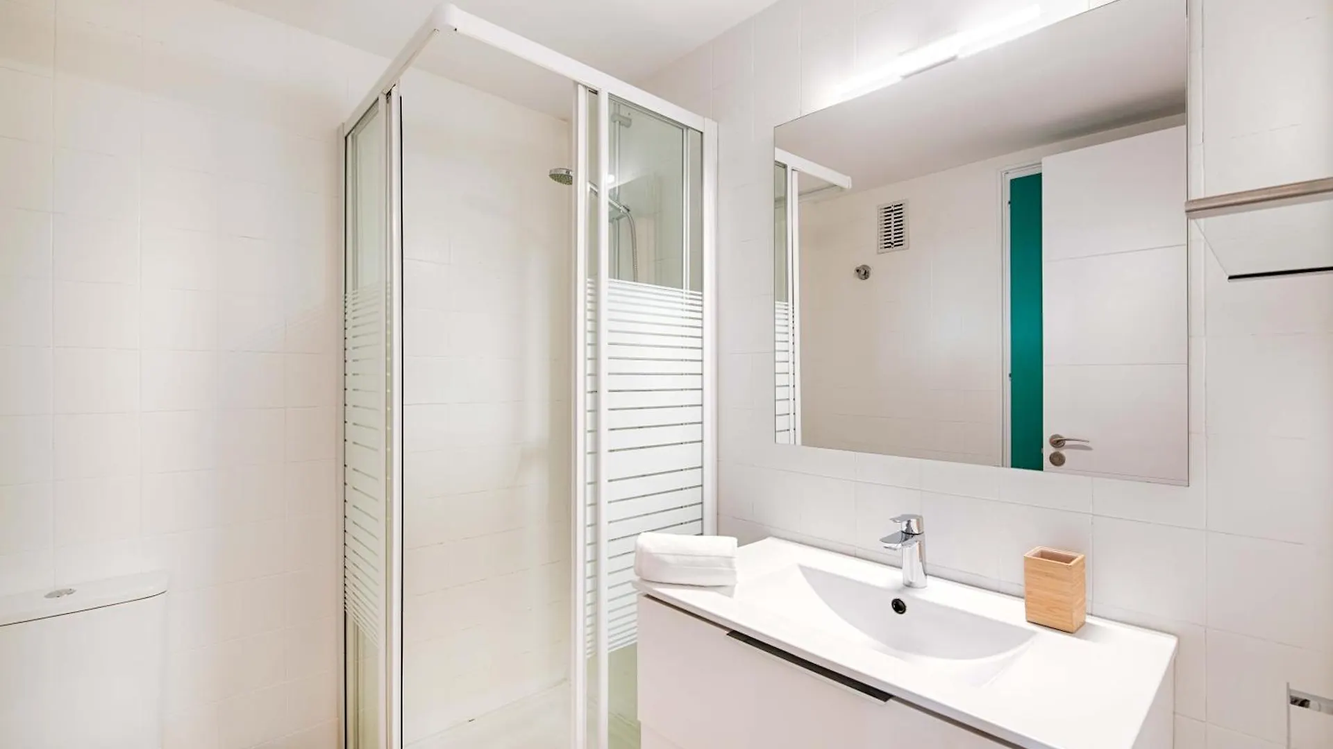 Estudio Moderno Con Terraza Y Vistas Al Mar Empuriabrava 0*,